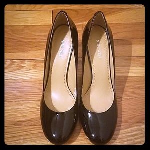 Nine West pumps heels